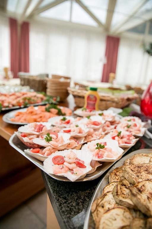 Alpine Life Hotel Anabel Кадипиетра Екстериор снимка