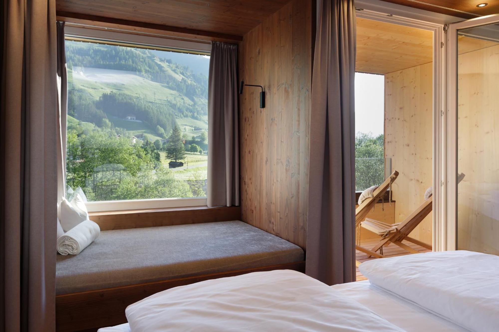 Alpine Life Hotel Anabel Кадипиетра Екстериор снимка